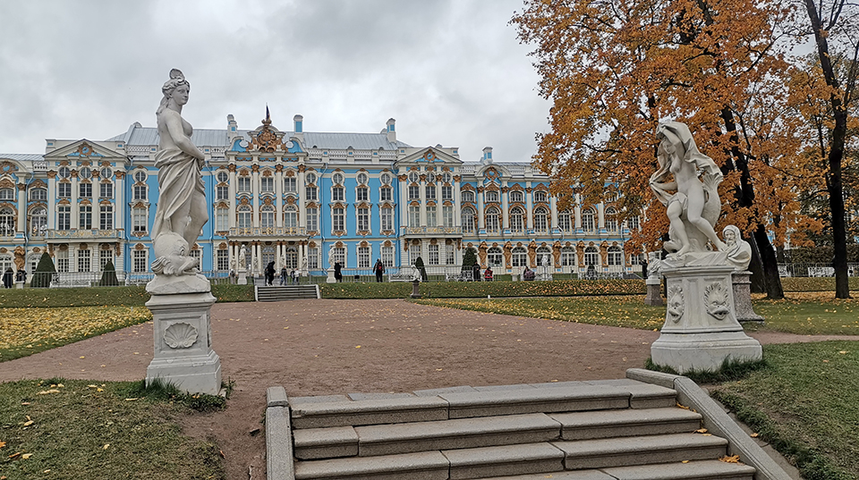  Catherine’s palace with Amber room